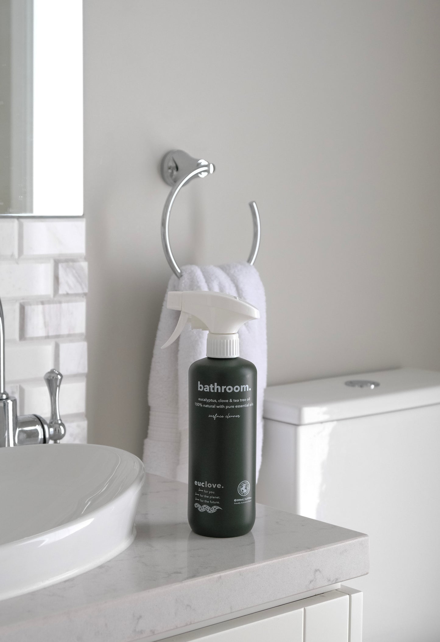 Natural Bathroom & Mould Cleaner 500 ml